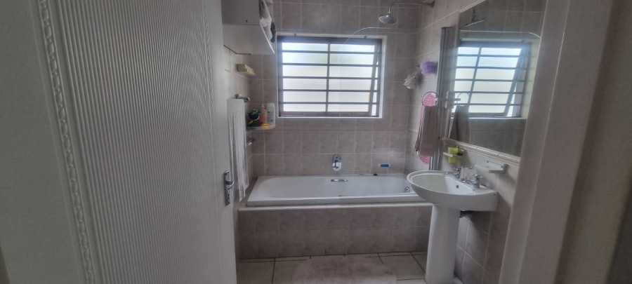 3 Bedroom Property for Sale in Parklands Western Cape